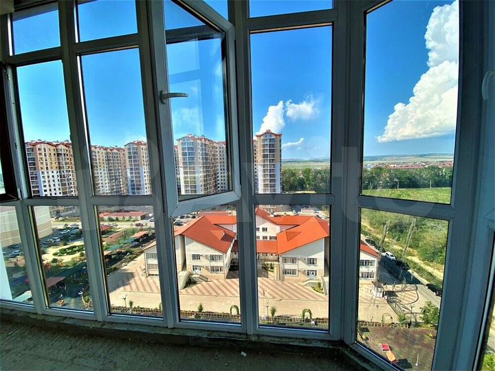 2-к. квартира, 63 м², 10/16 эт.