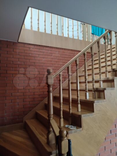 Дом 280 м² на участке 5 сот.