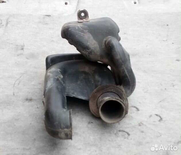 Резонатор воздушного фильтра Mazda 323F BJ