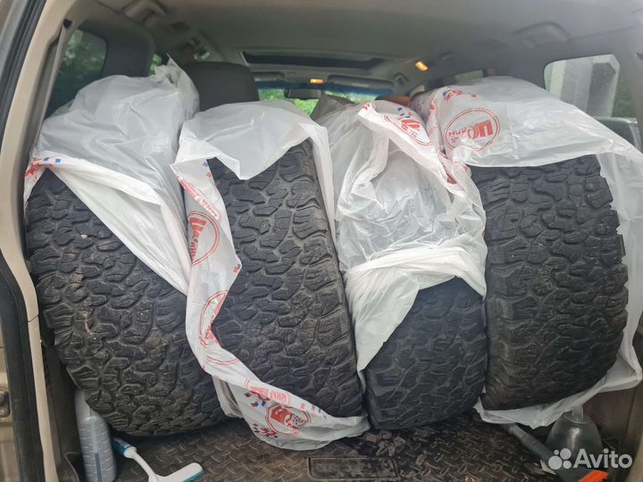 Bfgoodrich All-Terrain T/A KO2 285/70 R17