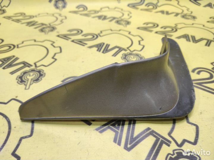 Брызговик передний левый Toyota Corona ST191 3S-FE