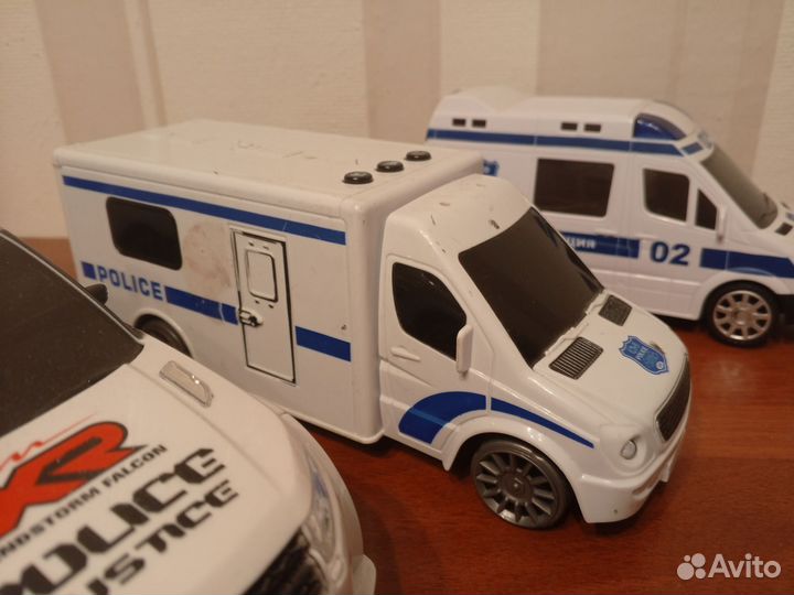 Полицейские машины 3шт с сиреной