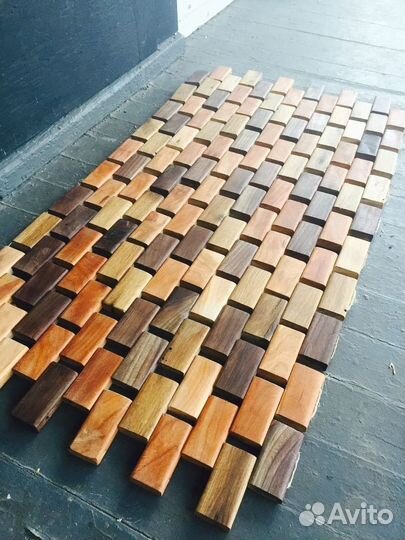 Коврик из дерева