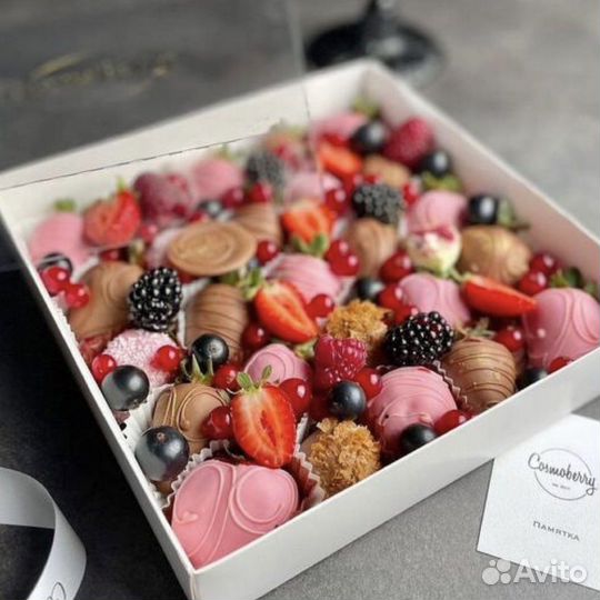 Клубника в шоколаде съедобный букет