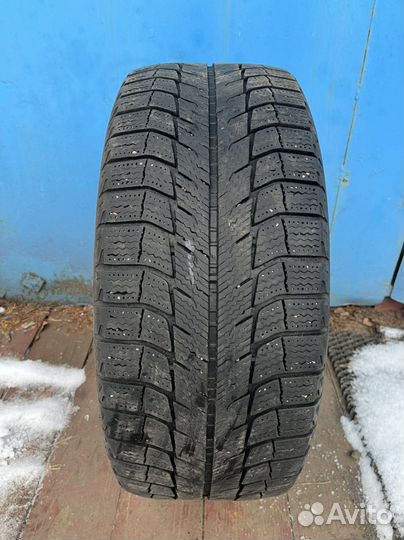 Michelin X-Ice XI2 215/50 R17