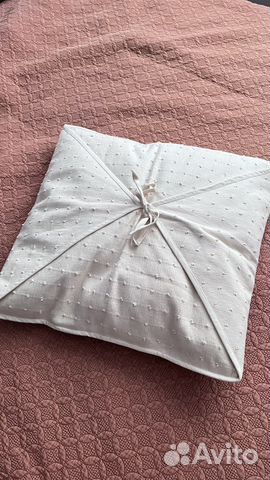 Подушка и декоративный чехол