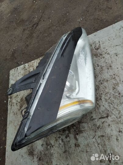 Фара передняя правая Форд Фокус 2 до рестайлинг