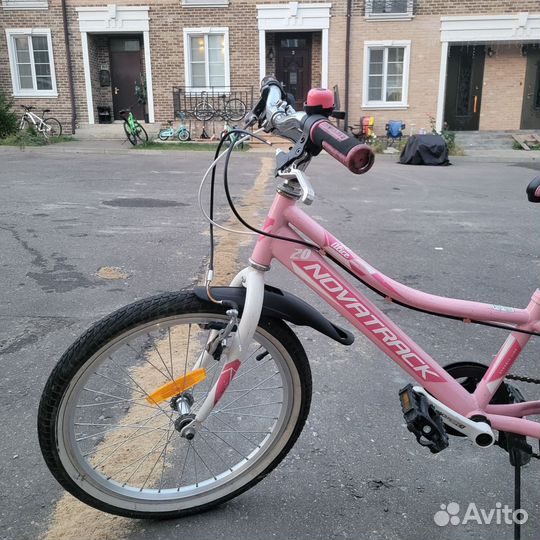 Велосипед для девочки Novatrack 20