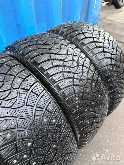Dunlop GrandTrek Ice 03 235/50 R19 103T