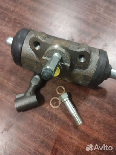 MC894851 тормозной цилиндр