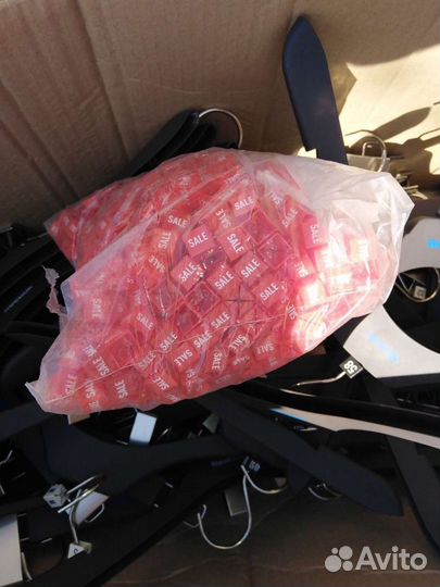 Вешалка для одежды вышлю в регионы