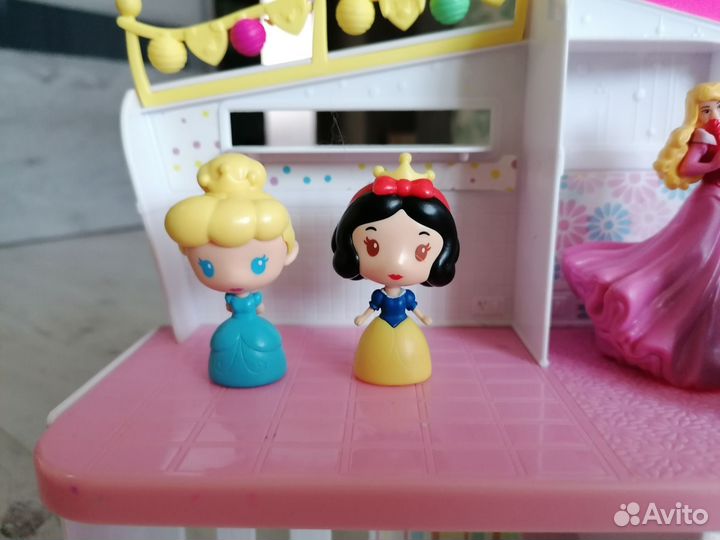 Кукольный домик с принцессами Disney