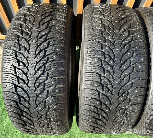 Nokian Tyres Hakkapeliitta 9 SUV 285/50 R20 116T