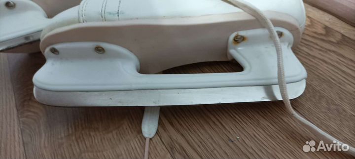 Коньки 33 р