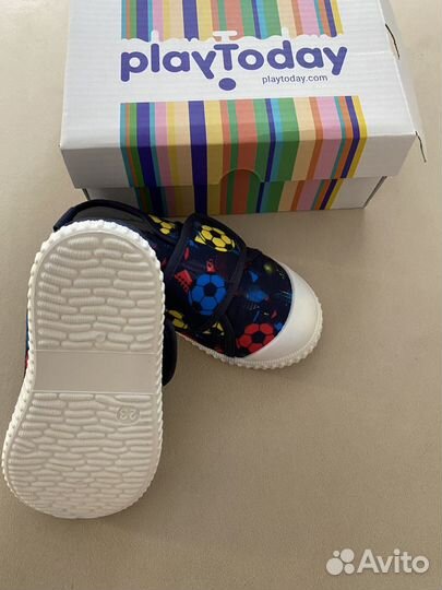 Текстильные новые ботинки