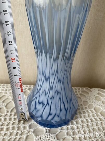 Красивая Ваза 19 века-цветное стекло