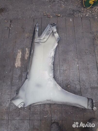 Крыло lexus LX570 переднее левое Б/у оригинал