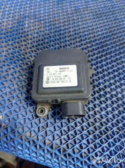 Моторчик заслонок отопителя Volkswagen Passat B5