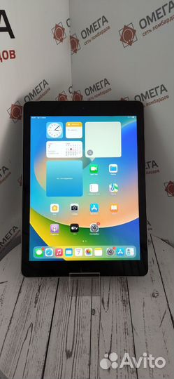 Планшет Apple iPad (2018) WI-FI + Cellular 128 Gb