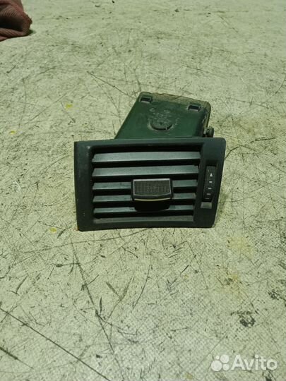 Воздуховод передний левый Audi А4 B6