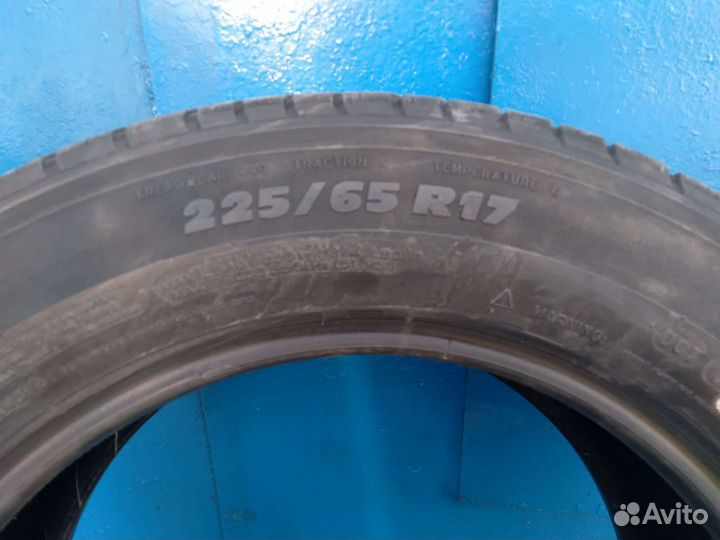Michelin Latitude Tour HP 225/65 R17 102H