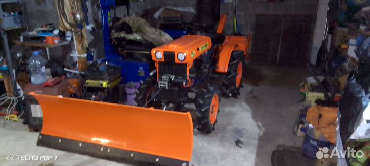 Мини-трактор Kubota B6000, 2015