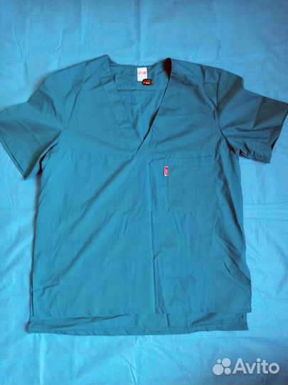 Медицинские кофты (верх) новые