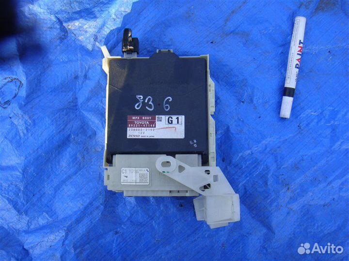 Блок предохранителей Toyota Prius ZVW30 2zrfxe