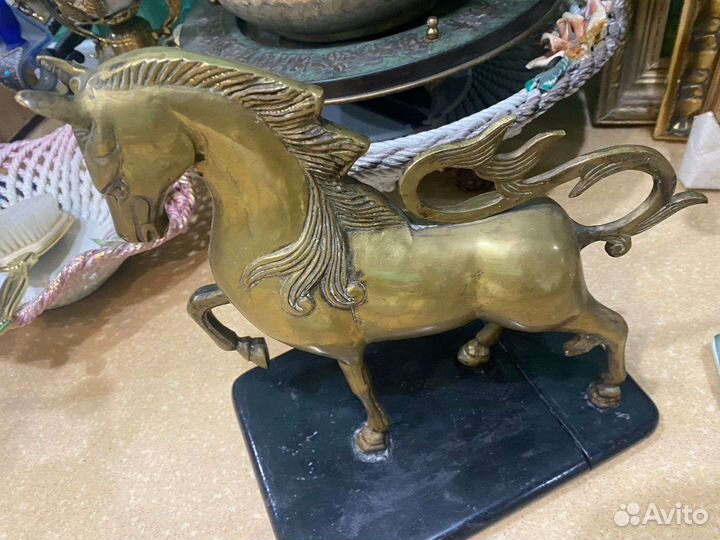 Бронзовые статуэтки