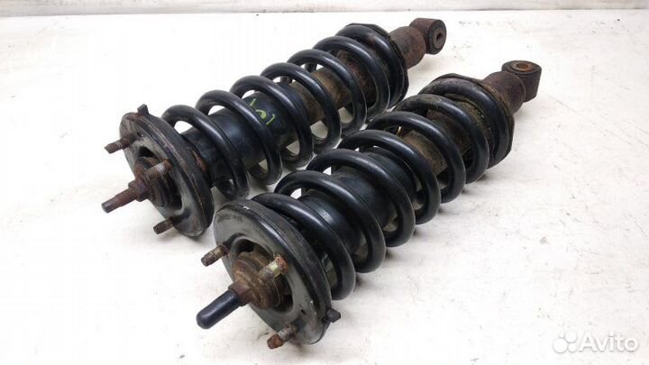 Амортизатор передний Nissan Pathfinder R51 4.0