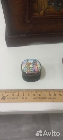 Шкатулки разные ростовская финифть и другие