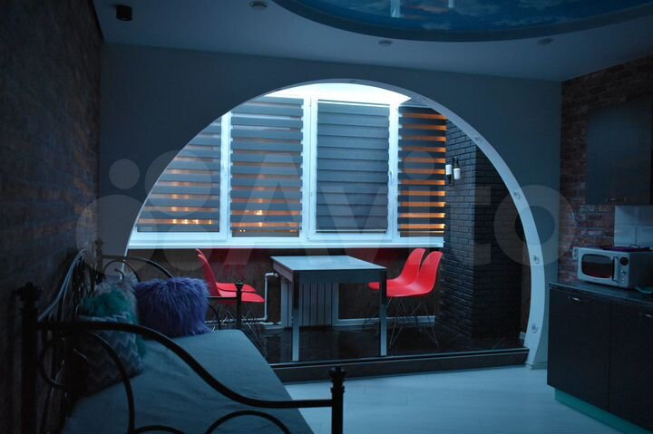 2-к. квартира, 65 м², 4/10 эт.