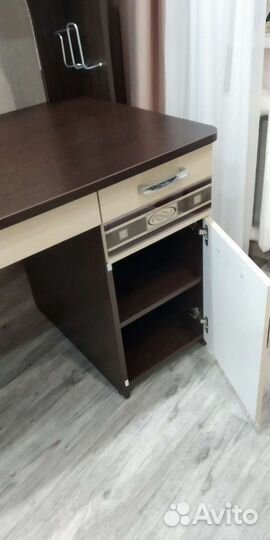 Компьютерный стол davita