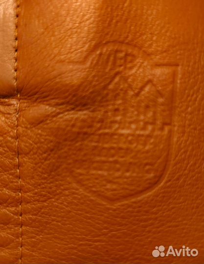 Кожаный ретро-плащ в ретро-стиле