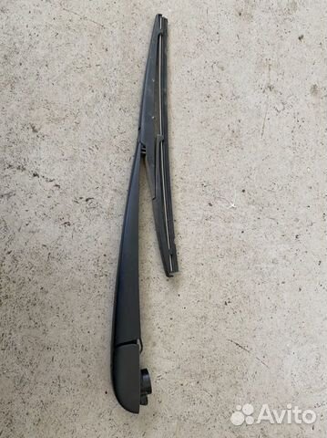 Держатель заднего дворника Toyota Land Cruiser 200