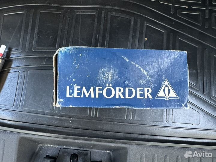 Шаровая опора левая Lemfoerder Ford 3788501