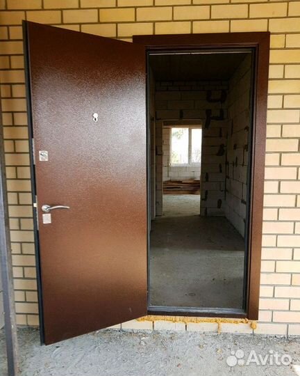 Дверь входная металлическая