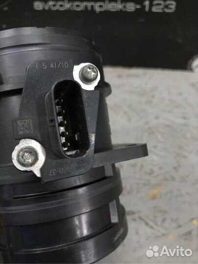 Расходомер воздушный Audi A5 8T cdnc 2010