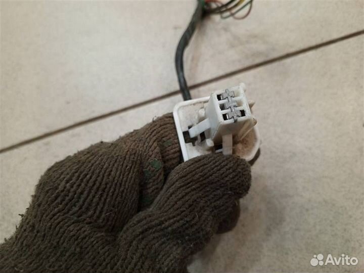 Проводка двери задней Mitsubishi Pajero iO 1998-2