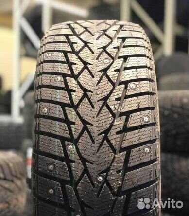 DoubleStar DW01 225/65 R17 102T