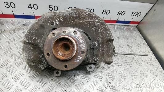 Ступица передняя левая BMW 5 E60/E61 (LDN34K901)