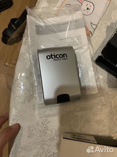 Слуховой аппарат oticon