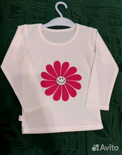 Комплект одежды для девочек новый