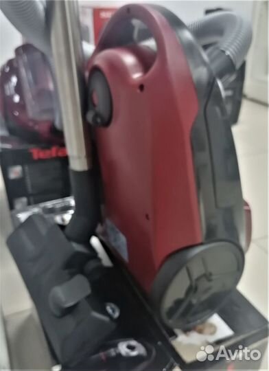 Компактный, лёгкий и мощный Tefal с пылесборником