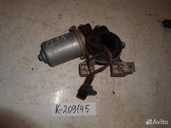 Моторчик стеклоочистителя передний