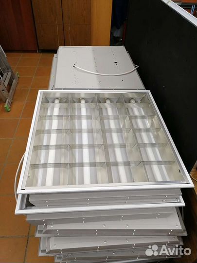 Светильники Армстронг