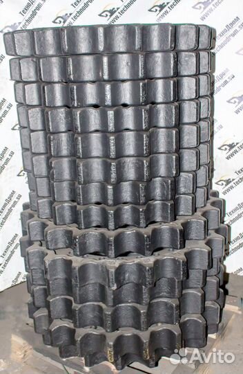 Звездочка 1033163 ZX330-3 Hitachi