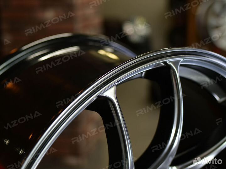 Литые диски Work R17 на Mitsubishi. Арт988