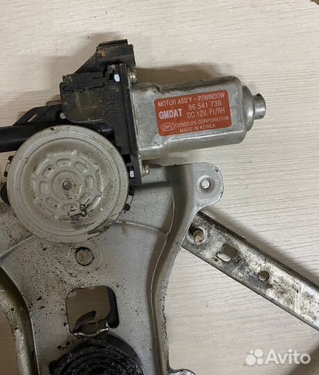 Стеклоподъемник двери передней правой Daewoo Kalos