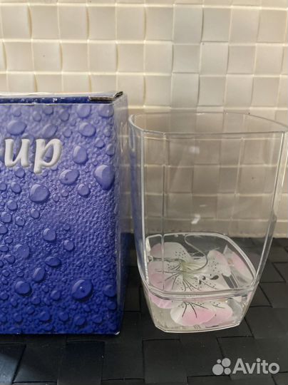 Стакан для зубных щеток